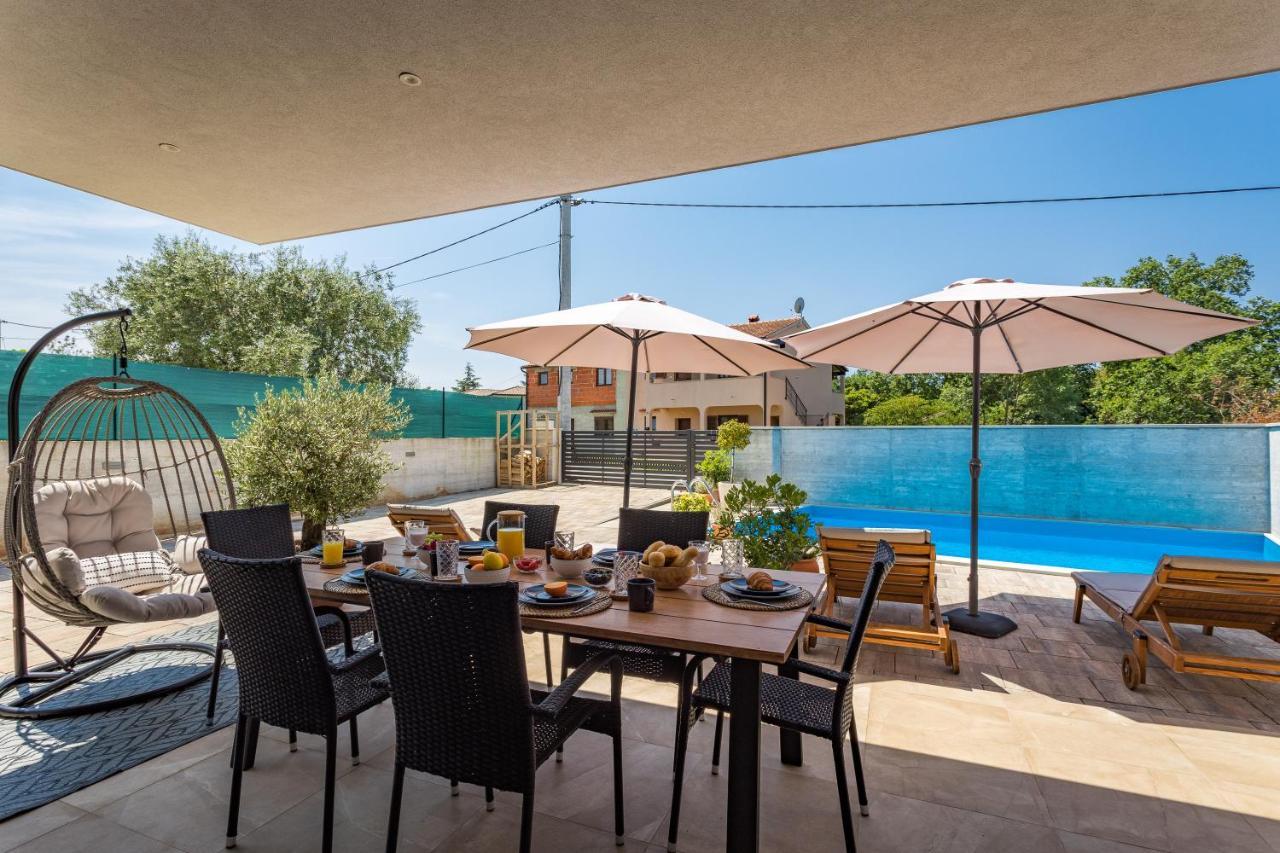 Villa Leonardo Vrznaveri Экстерьер фото