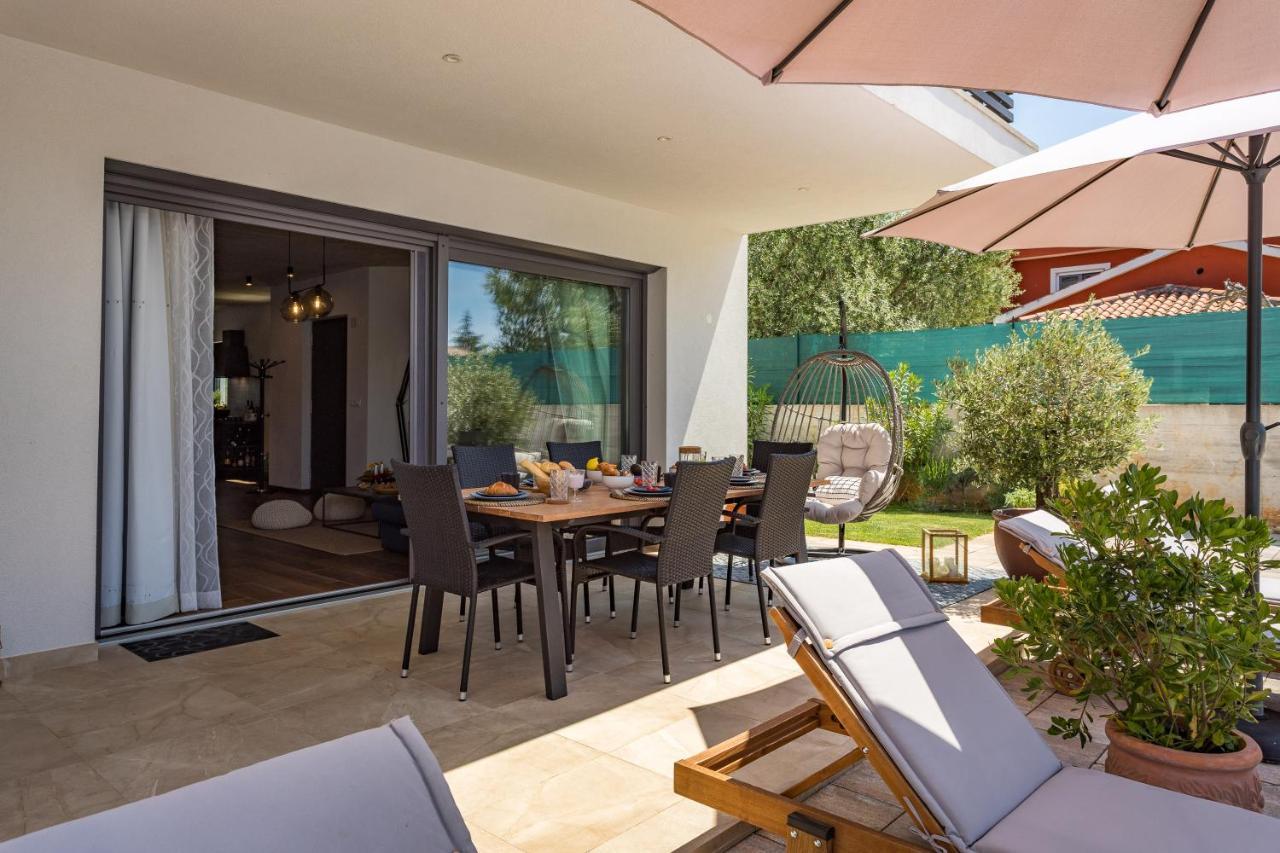 Villa Leonardo Vrznaveri Экстерьер фото